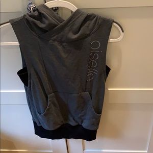 Oiselle Kara Goucher sweatshirt XS